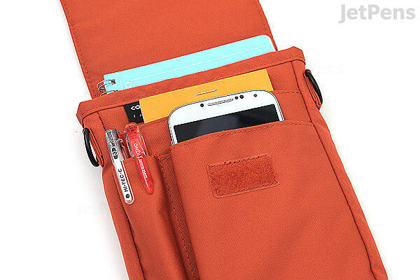 Case Review: Lihit Lab Smart Fit Mobile Pouch - The Well-Appointed