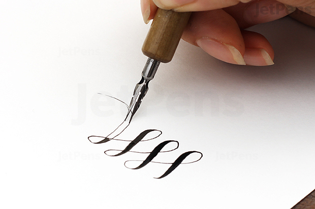 The Best Calligraphy Pens and Inks for Beginners