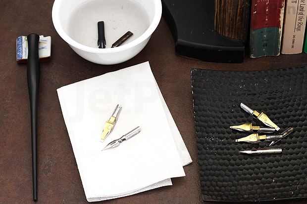 Dry the nibs thoroughly.