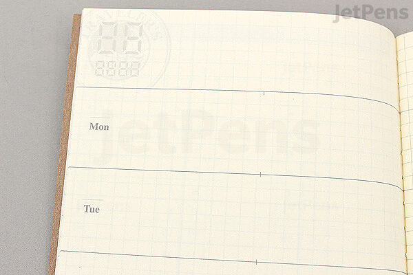 Traveler's Notebook, Regular Free Diary Daily Refill - FLAX art & design