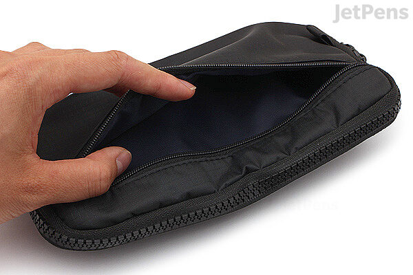 Cubix Round Zip Pen Case - Black | JetPens