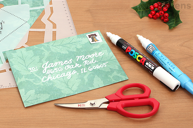 Decorating Christmas Cards with Posca 