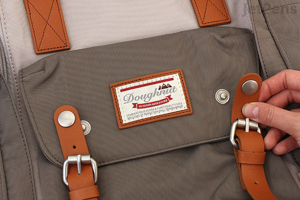 Jetpen Backpack Doughnut Macaroon Standard Backpack - Khaki x Army | JetPens