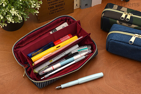 Pen Case Review: Kamio Japan Paco-Tray Pen Case - Peanuts in Navy - The  Well-Appointed Desk