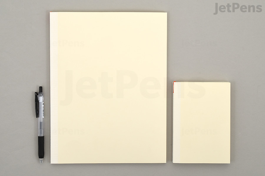 We compared A4 (left) and A6 (right) Midori MD Diaries.