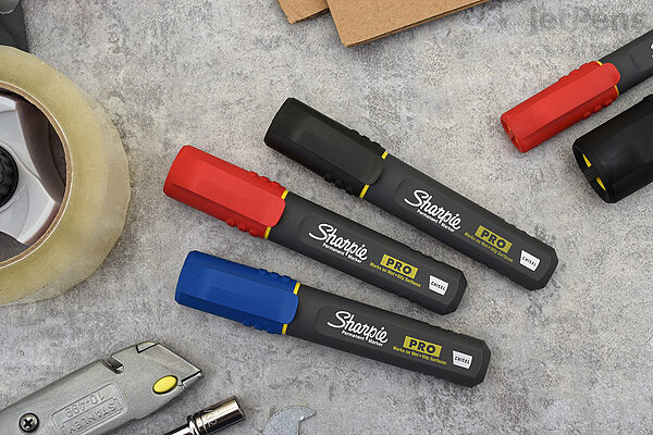 BEIFA Professional Chisel Tip Multi Surface Jobsite Permanent Marker Construction  Markers Dust Resistance