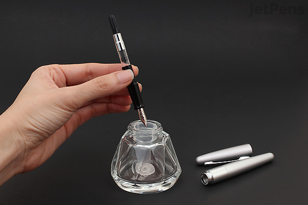 TWSBI Diamond Ink Bottle – Bouteille D'Encre 50 Ml Avec Réservoir Astucieux, Verre & Aluminium Noir – Parfait Pour Stylos Plume