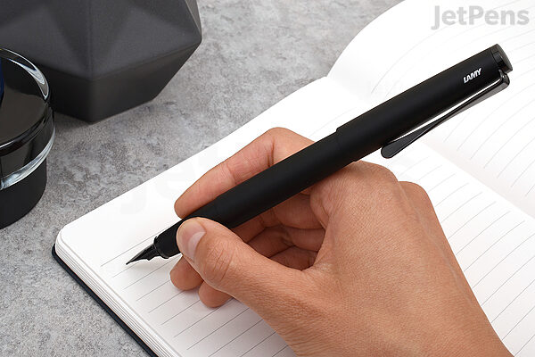 referentie biologisch Toevallig LAMY Studio Lx Fountain Pen - All Black - Extra Fine | JetPens