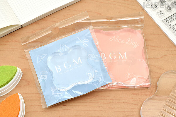 BGM Clear Acrylic Stamp Block with Grid - Small Size — La Petite