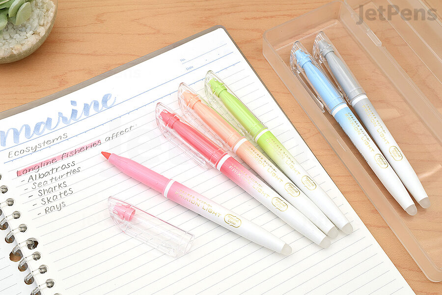 This Pilot FriXion Light Natural Color Highlighter set includes highlighters in six beautiful hues.