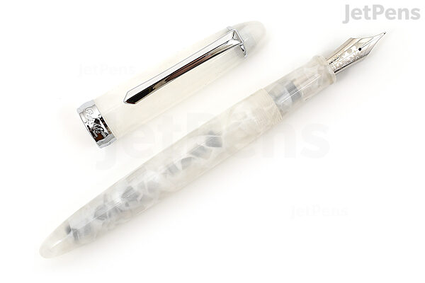 Ink Pen Disposable Smooth Writing Sign Pen Snowhite Fountain Pen - China  Office Supply, Fountain Pen