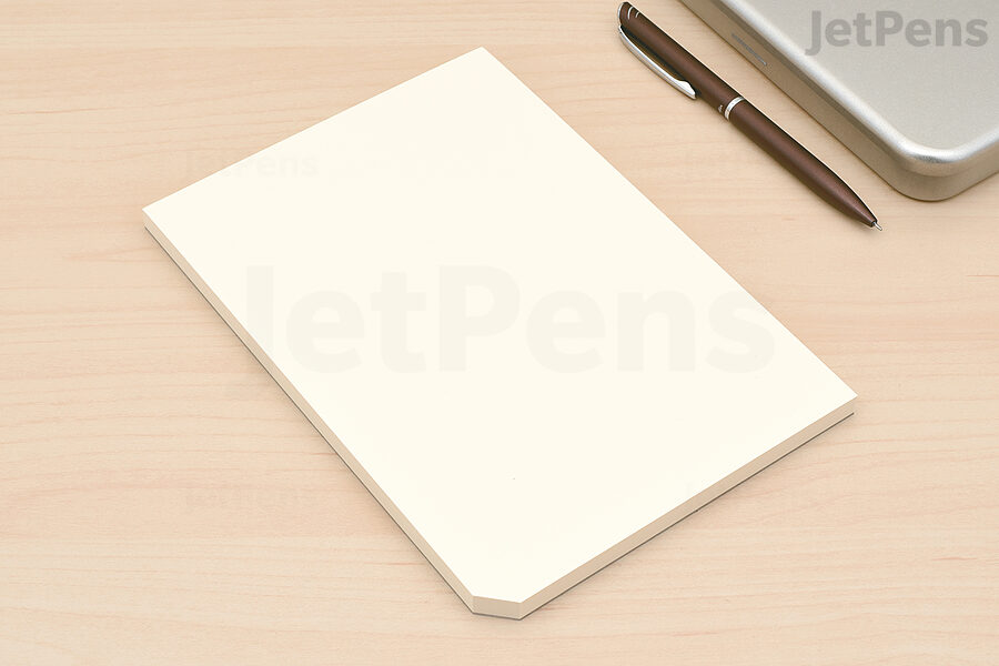 MD Paper Pads put ninety sheets of fountain pen friendly paper at your fingertips.