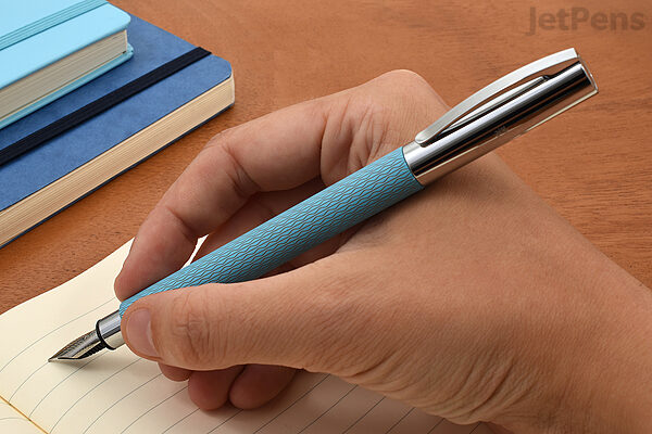 Trein Minimaliseren verfrommeld Faber-Castell Design Ambition Fountain Pen - OpArt Sky Blue - Extra Fine  Nib - Limited Edition | JetPens