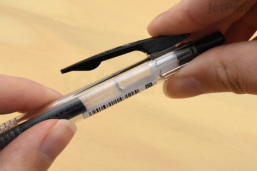 Most Zebra Sarasa pens have handy spring-loaded clips.
