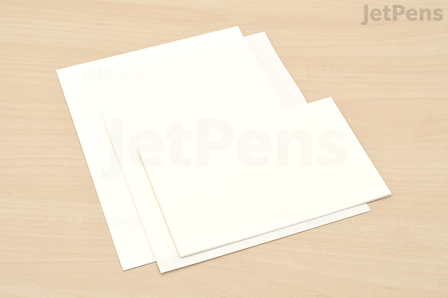 The MD Card Cotton is receptive to pencils, inks, and even light watercolor washes.