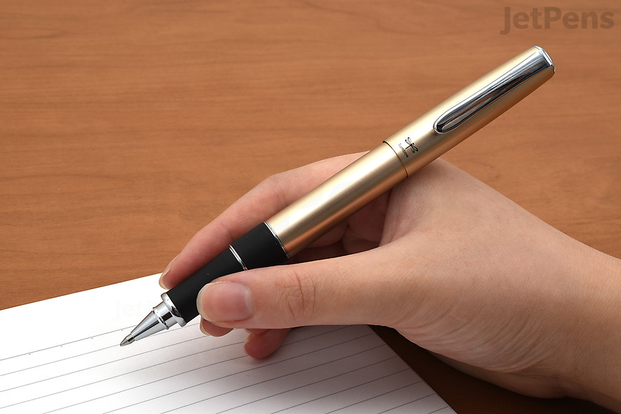 The Tombow Zoom 505 Ballpoint Pen is comfortable to hold.