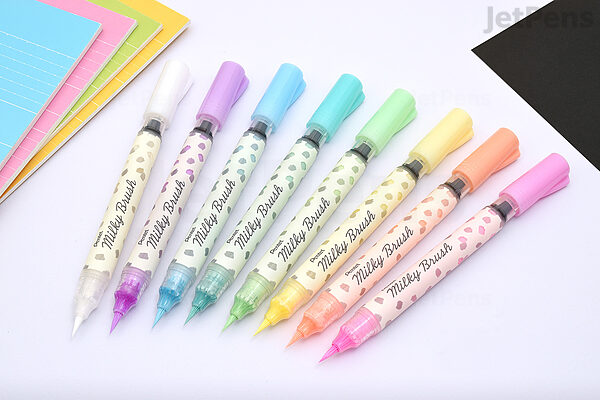 Blendy Pens: Color-blending art marker kit.