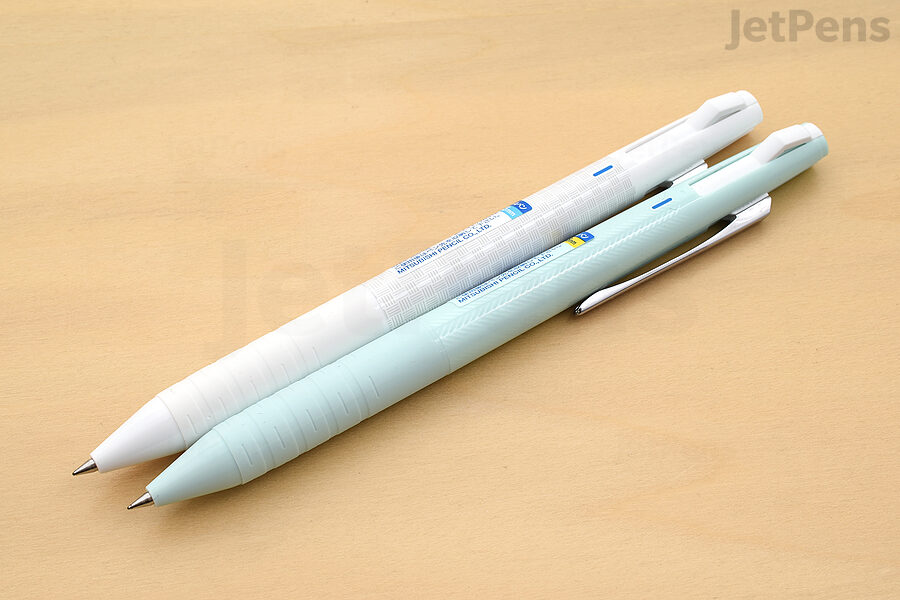 The 0.38 mm and 0.5 mm Jetstream Slim Compact packs three refills in a svelte body.