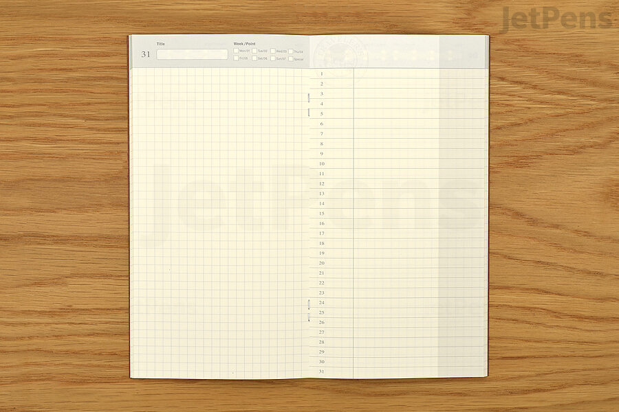 The Regular TRAVELER’S notebook Free Daily Planner Grid Refill has plenty of space to write down schedules and daily events.