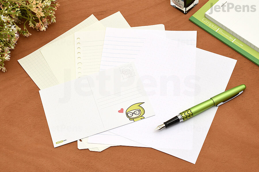 Our JetPens Paper Sampler Pack includes five A5 size sheets of our most popular fountain pen friendly papers.
