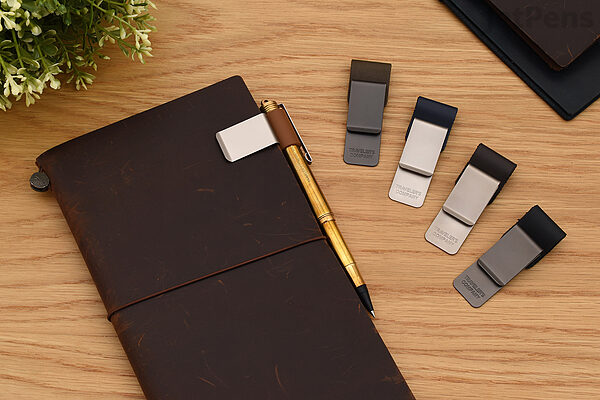 トラベラーズカンパニー Traveler's Notebook Pen Holder, Medium, Olive 14465006