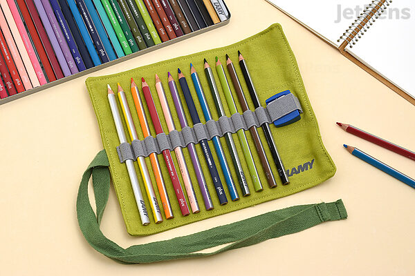Art Portfolio Case 24 x 36 in. with 12 Color Pencil Set and Large