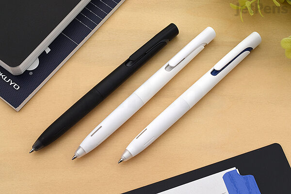 Zebra - Blen - Emulsion Ballpoint Pen 0.7mm White (Black Ink)