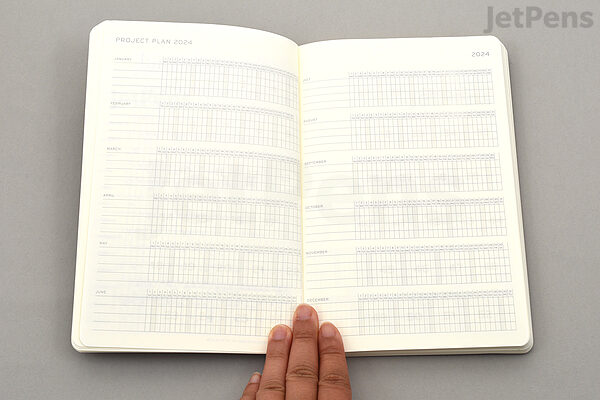 Leuchtturm1917 Monthly Planner Notebook - 2024 - Dot Grid - Paperback (B6+)  - Lilac