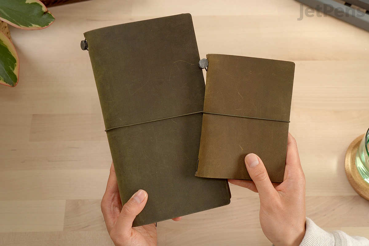 TRAVELER'S COMPANY TRAVELER'S notebook Starter Kit - Regular  Size - Brown Leather