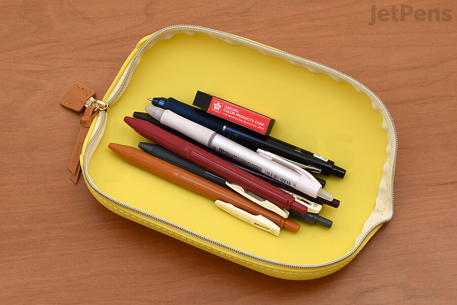 The Lihit Lab Bloomin Tray Pen Case is impressively simple.