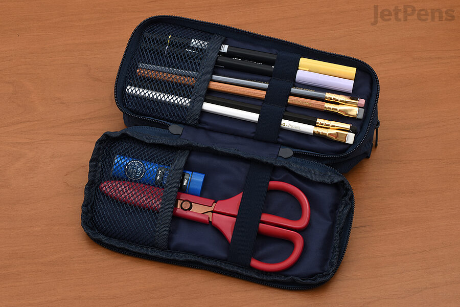 The Cubix Round Zip Box Pen Case is long enough to fit unsharpened Blackwing Pencils and Tombow Dual Brush Pens!