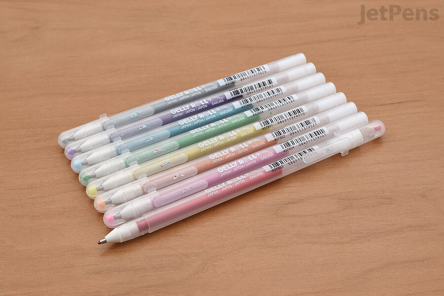 We recommend the Sakura Gelly Roll Stardust Gel Pen as our favorite glitter gel pen.