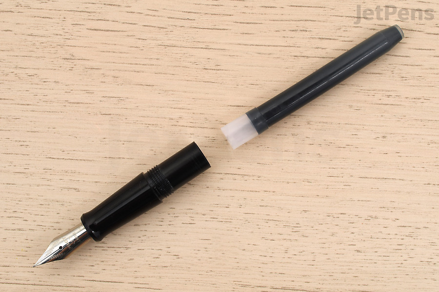 This type of fountain pen fills with cartridges.