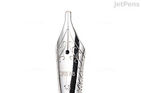 Italic Nib: A specialty nib that has a wide, flat tip. It creates thin horizontal lines and thick vertical lines. This type of line variation is suited for Italic handwriting and various calligraphic styles.