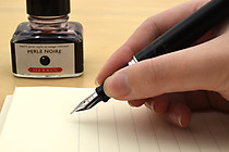 The Beginner's Guide to Fountain Pens The Beginner's Guide to Fountain Pens