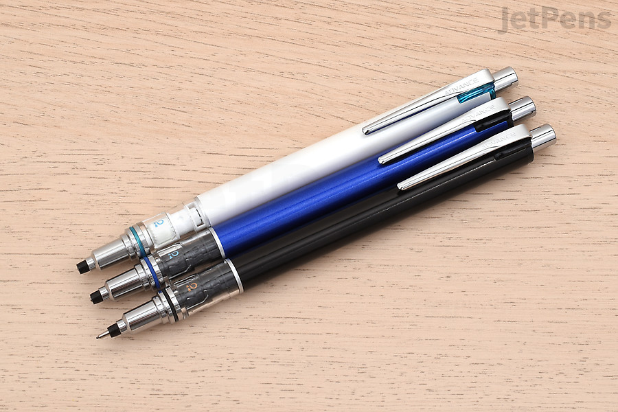 The Kuru Toga Advance is a step up from the standard Kuru Toga, with a sliding lead sleeve and Uni’s W Speed Engine that rotates lead twice as fast.