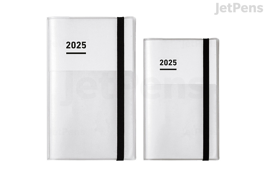 If you’re just starting out with the Jibun Techo, try the First Kit Standard.