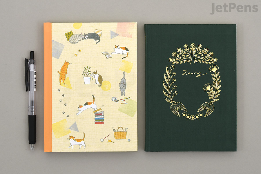 From left to right: Midori 1 Year & Soft Diary sizes.