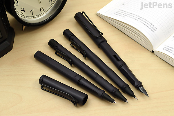 LAMY safari Fountain Pen - Steel Black - Left-Handed - LAMY L0E2SBKLH LAMY safari Fountain Pen - Steel Black - Left-Handed - LAMY L0E2SBKLH