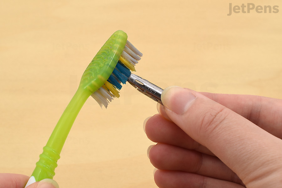 Beginner’s Guide to Nibs and Nib Holders | JetPens